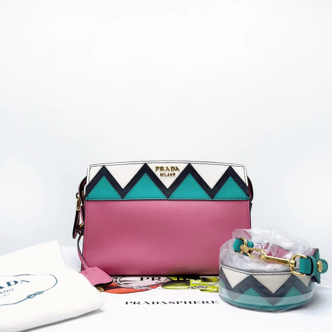 95新 Prada/普拉达 C21/015914