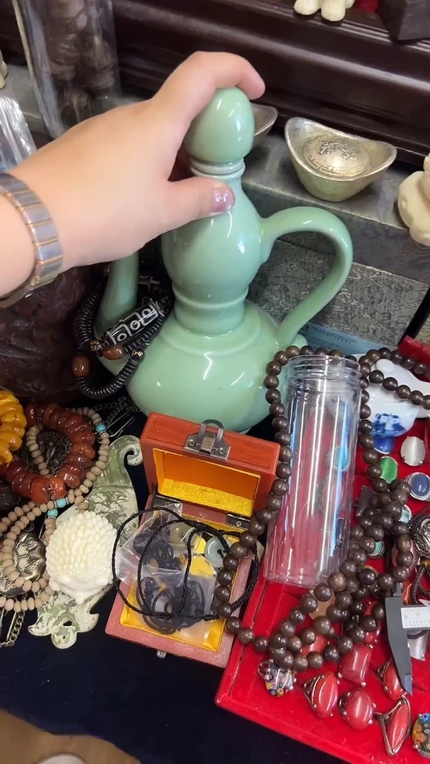 瓷片甬益轩雅玩阁