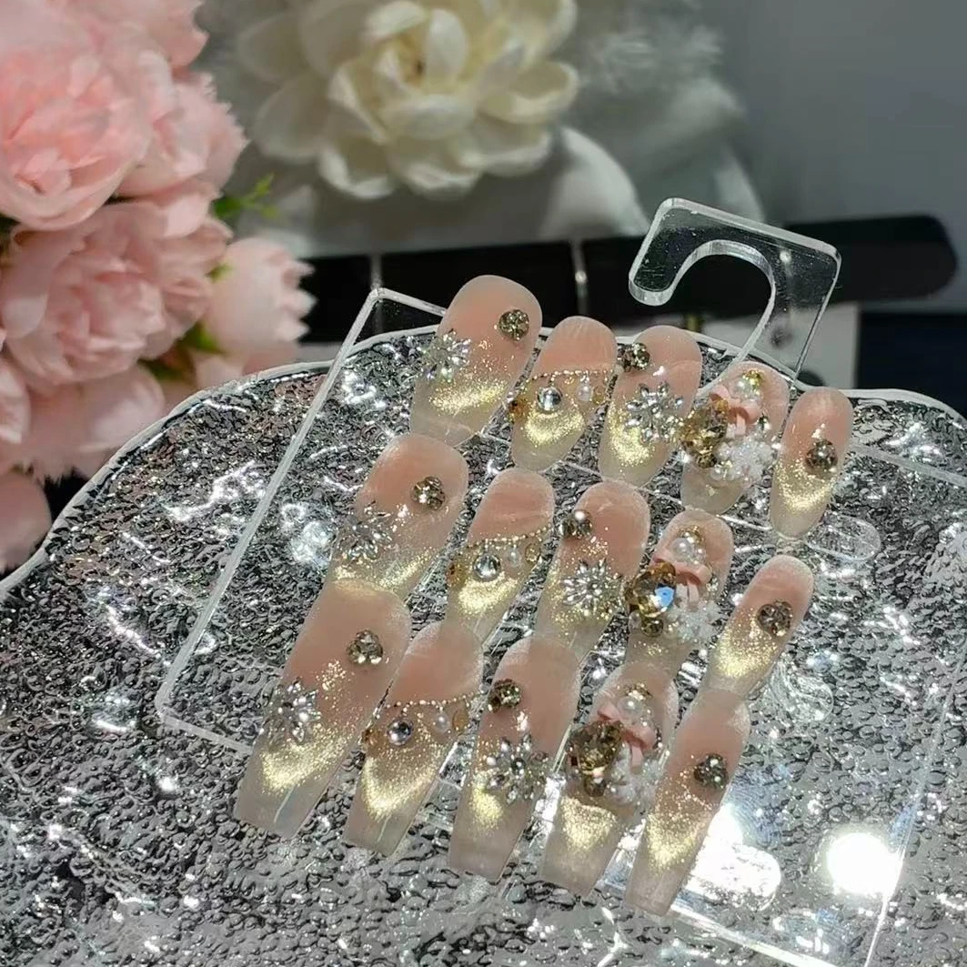 十二月奇迹-东洲钻圣诞款猫眼拼钻设计款-秋冬手工美甲高级感