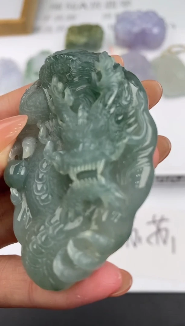 未镶嵌挂件翡翠303176   多人