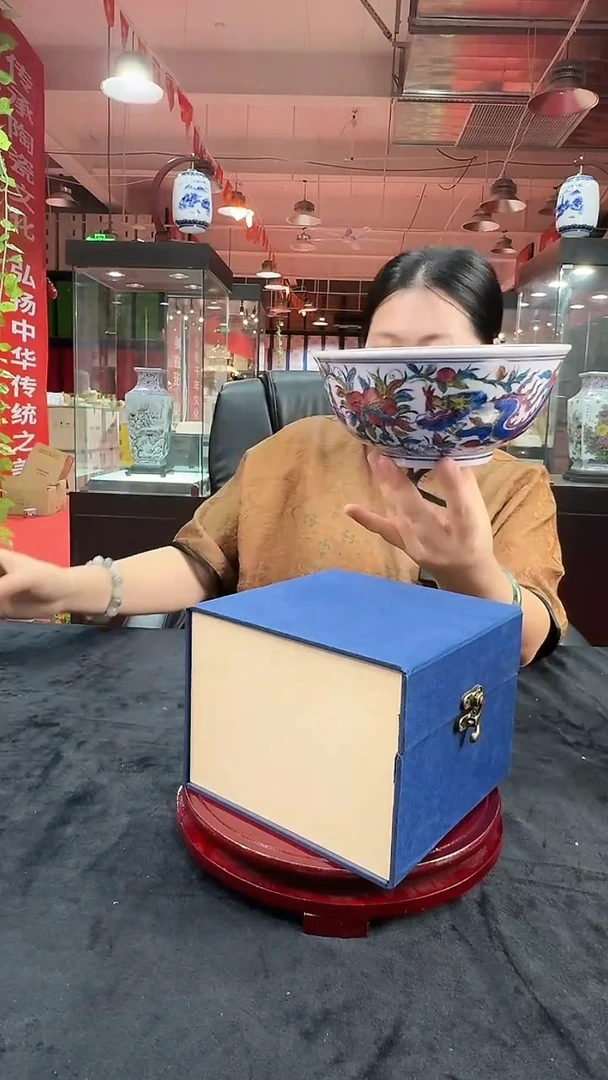 摆件景德镇稀土瓷d2