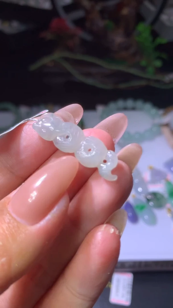 未镶嵌挂件翡翠MXX061136