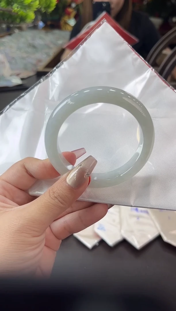 翡翠手镯未镶嵌正圈20