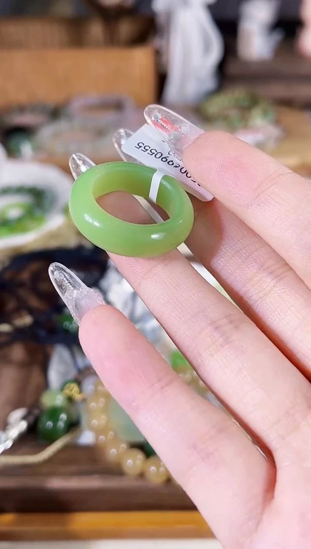 未镶嵌戒指和田玉多样性发货其一默认天然特征