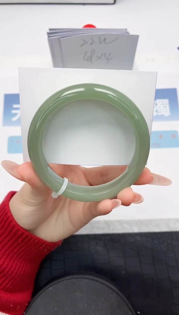 【闪购商品】石英质玉手镯未镶嵌G306-64