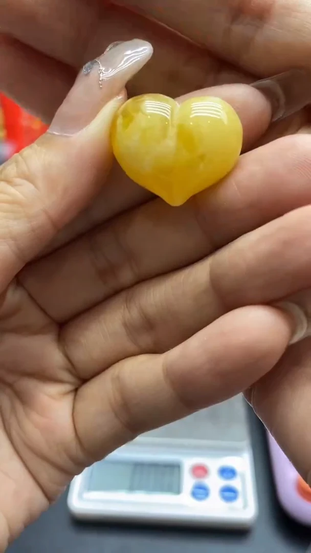 未镶嵌琥珀珠宝奇石2822