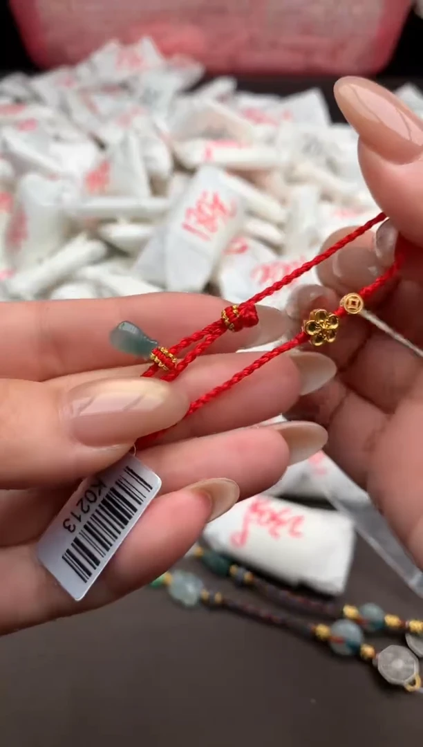 【闪购商品】翡翠手绳未镶嵌一