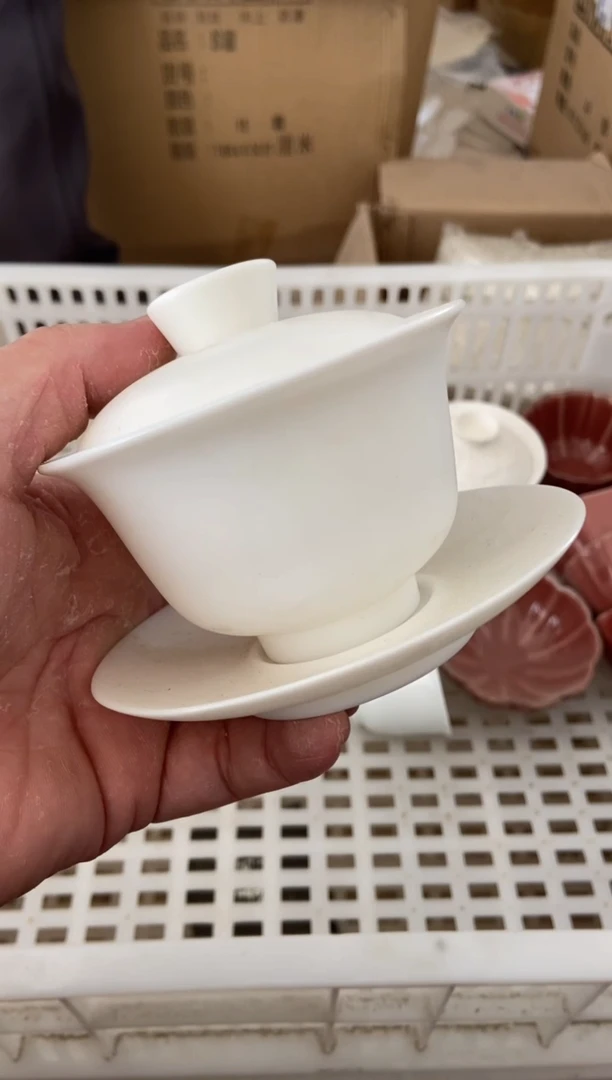 杯无运费险有瑕疵的摄影的产品有使用过的痕迹有点脏介意勿拍