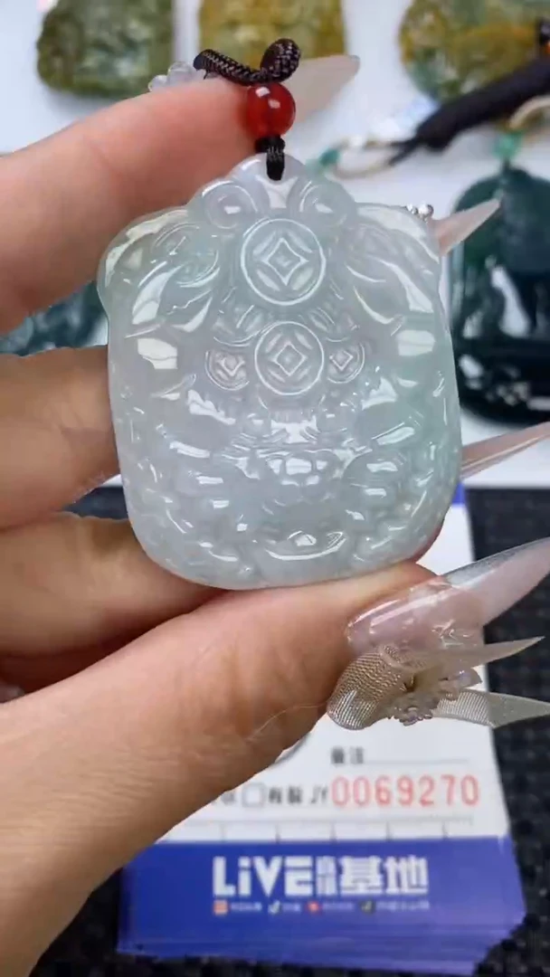 【闪购商品】翡翠颈饰未镶嵌1111111111111111