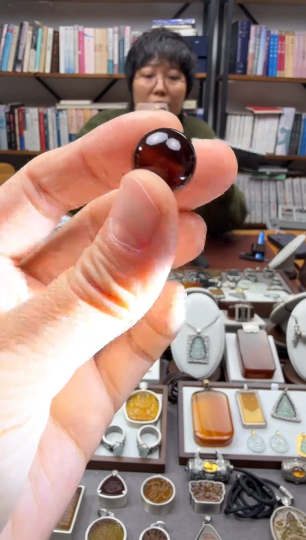 琥珀颈饰未镶嵌大*单珠2-14.4