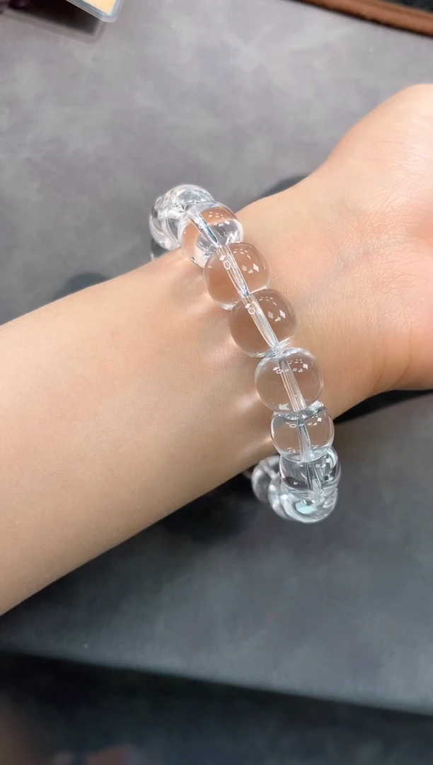 【闪购商品】水晶手链未镶嵌133号玻利维亚白水13mm