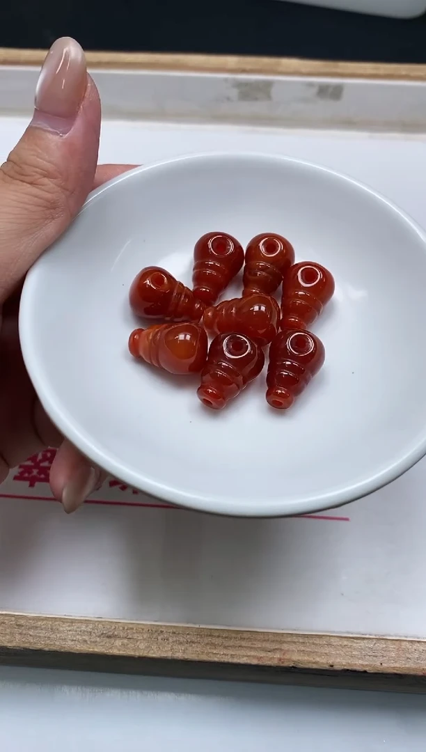 南红玛瑙散珠未镶嵌M892 南红 三通1个15元