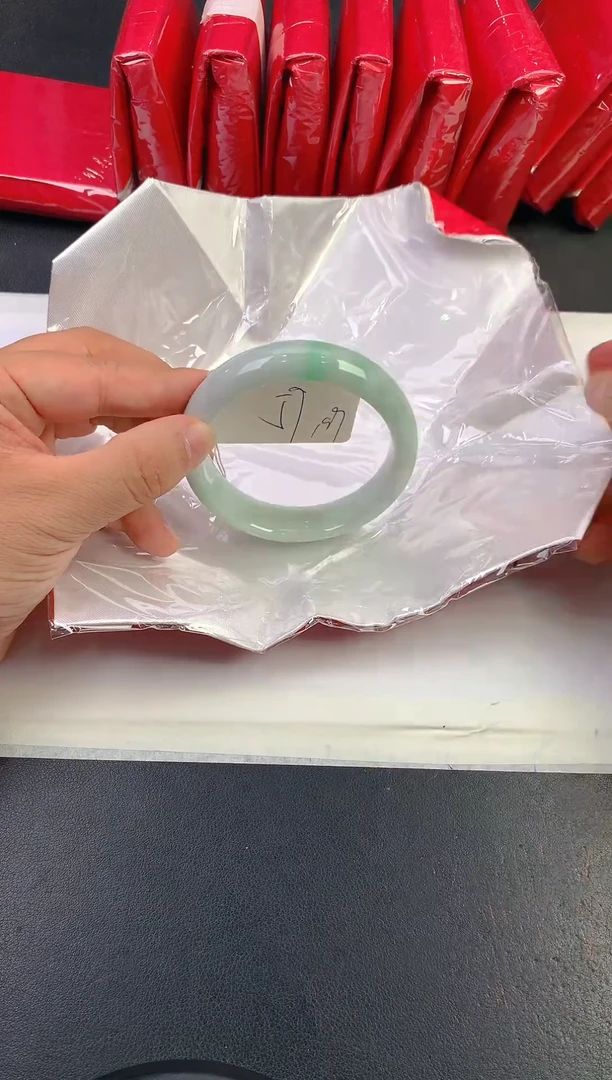 未镶嵌手镯翡翠134