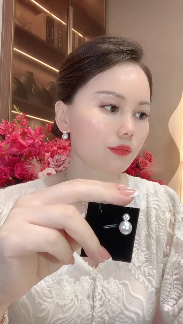 18K金镶嵌海水珍珠耳饰C45