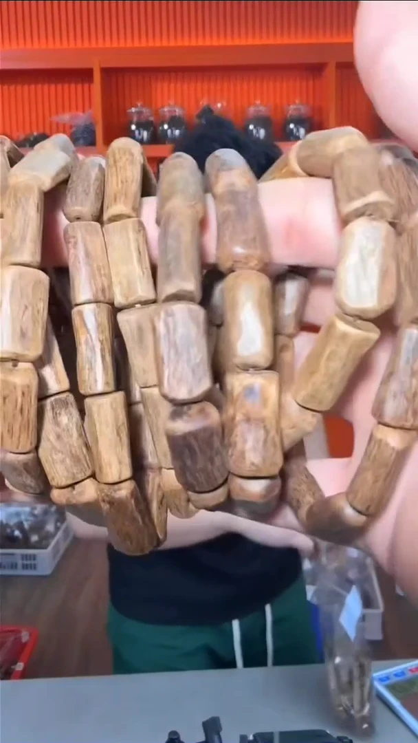 手串沉香a45号树心16g多样性发一