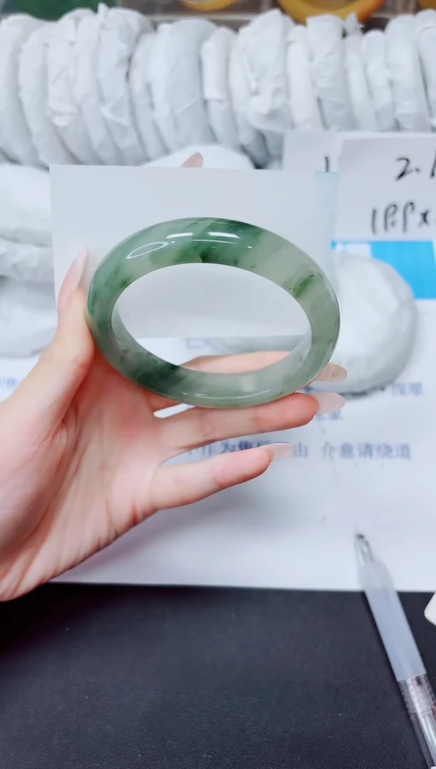 石英质玉手镯未镶嵌155/58.4