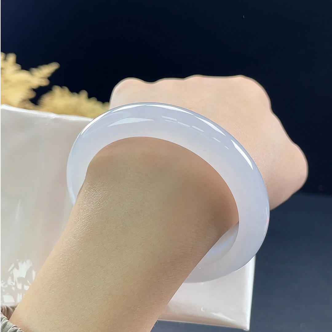 54正圈果冻底淡粉种水天然缅甸A货翡翠手镯12725