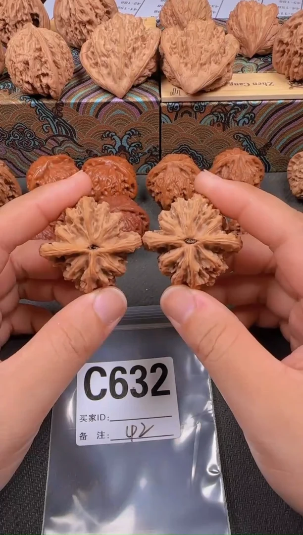 吊坠文玩核桃42麦虎632