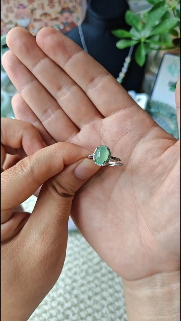 翡翠戒指银S925镶嵌?****姐翡翠戒指S925银镶嵌
