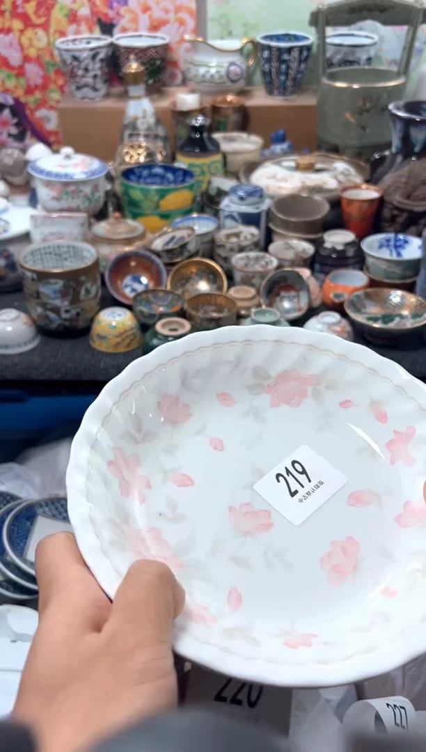 瓷片蟹**人夏目海外回流瓷器中古品。2只