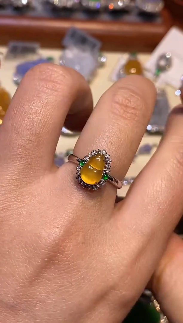 【闪购商品】翡翠戒指18K金镶嵌戒指