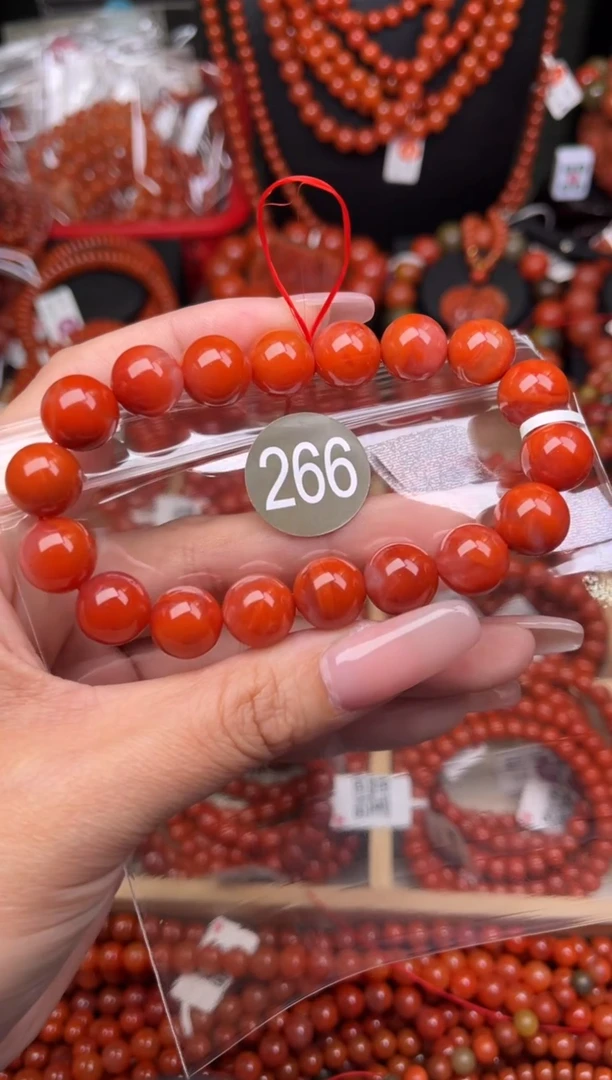 南红玛瑙未镶嵌珠宝奇石266-11+