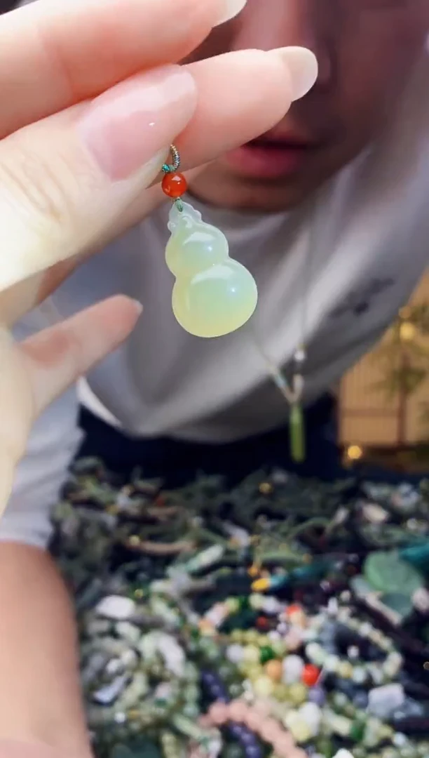 颈饰未镶嵌和田玉多样性发货，拍一发一