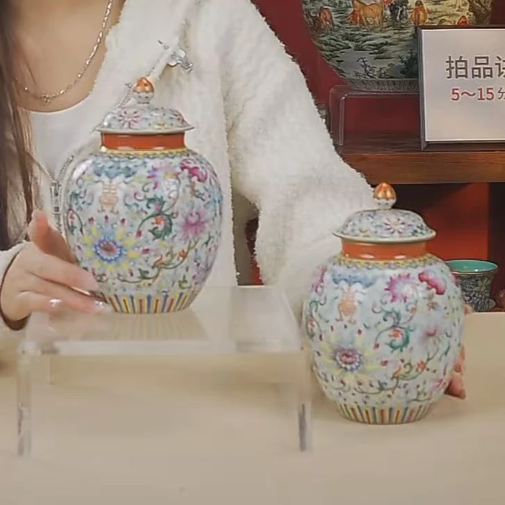国呈拍卖古董瓷器