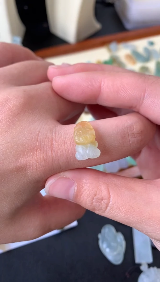 【闪购商品】定制翡翠未镶嵌翡翠