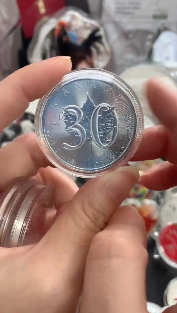 纯银LI枫叶30周年银币