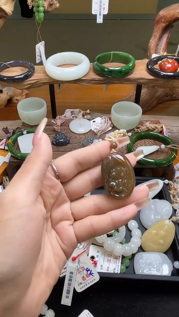 吊坠(不含链)未镶嵌和田玉且末金山糖 花开富贵