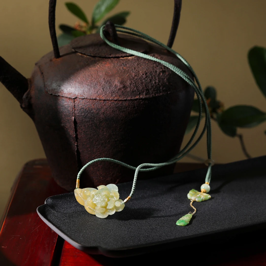 【意婵】天然高品翡翠雕花项链18K金-910981