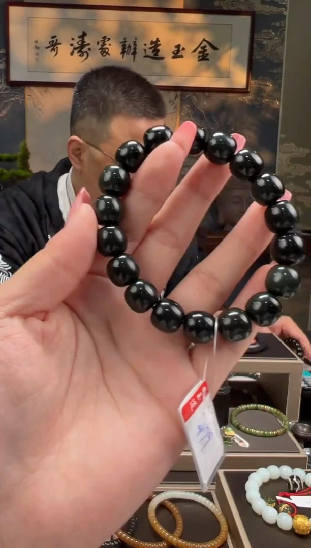 【闪购商品】和田玉手串未镶嵌卡12mm青玉