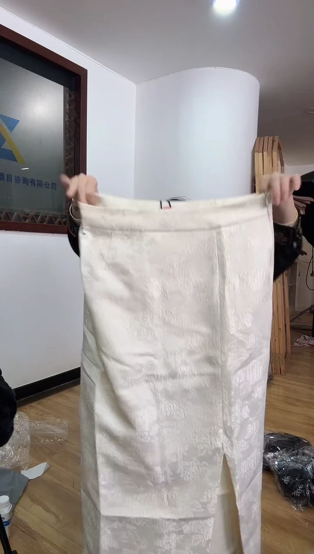 半身裙       2XL码    125-135斤