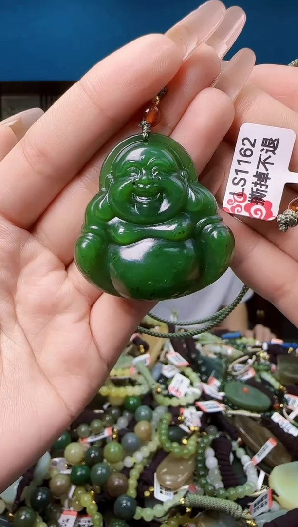 颈饰未镶嵌和田玉多样性发一