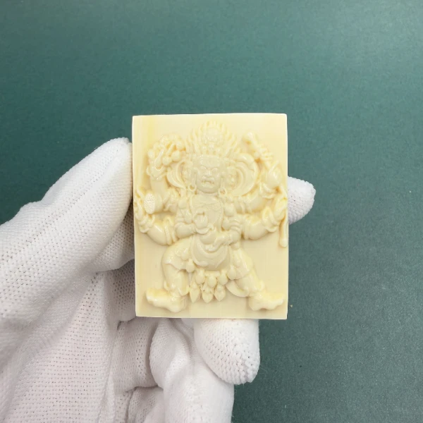 E6499天然猛犸牙雕刻牌 支持鉴定 假一罚四