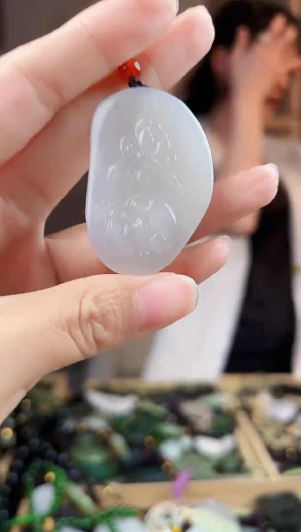 颈饰未镶嵌和田玉拍一发一，多样性发货