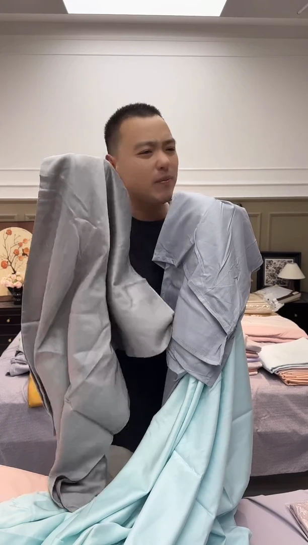 天丝棉浅蓝色四件套自配图片色