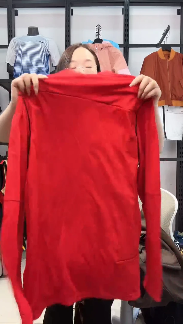 2704  编码  耐克卫衣服饰过款为准 尺码XL