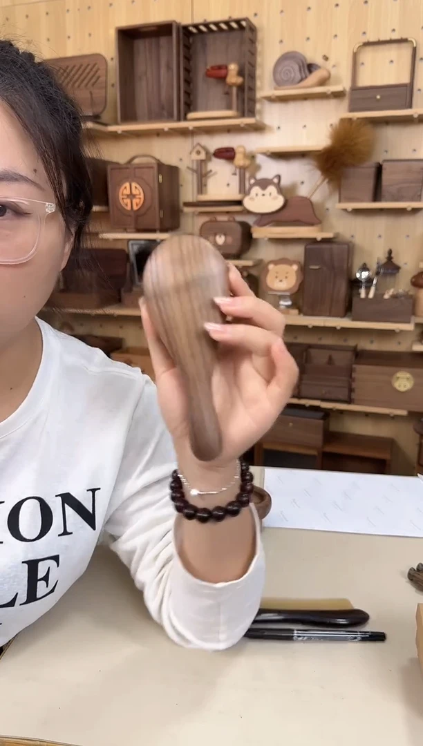 木?***✨北美黑胡桃小号圆形气垫梳