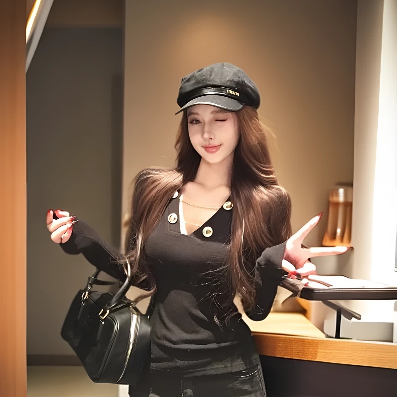 时尚百搭新款纯欲风V领链扣修身显瘦设计感女款秋冬内搭打底上衣