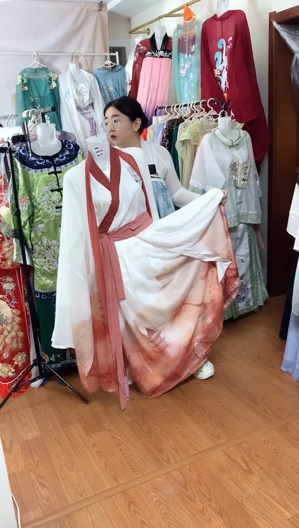 孤品汉服 高品质特价 偶有微瑕 NO退NO换 介意勿拍