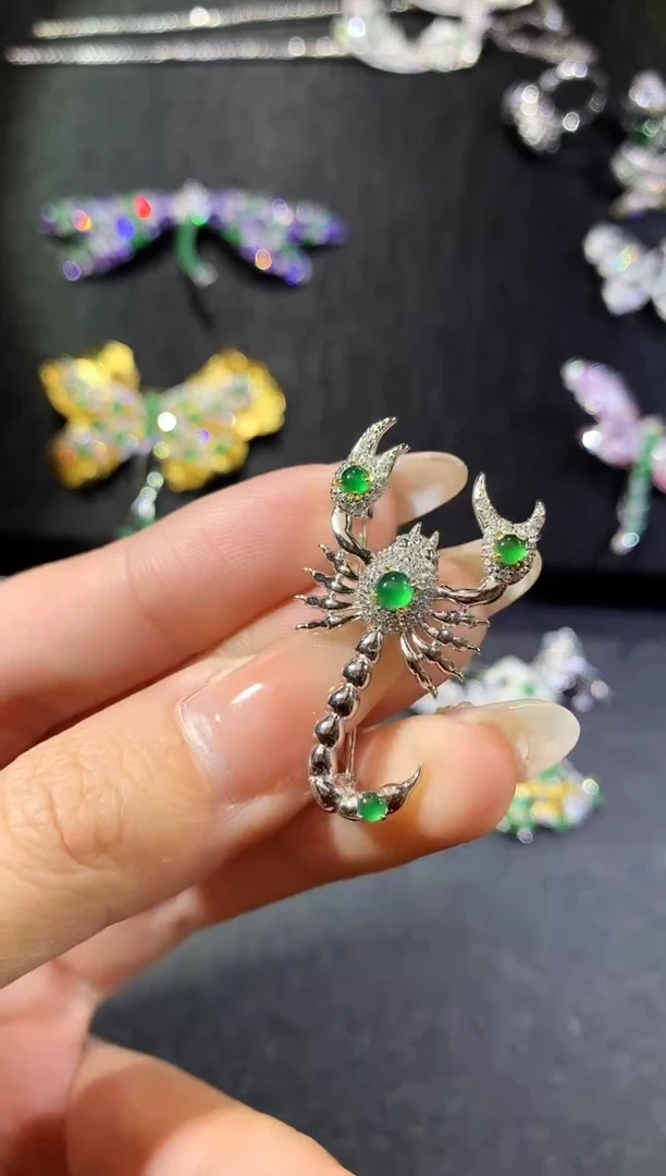 【闪购商品】翡翠挂件银S925镶嵌138-胸针