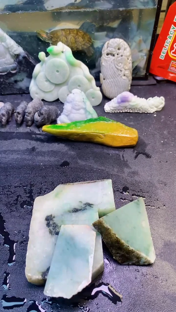 翡翠把件未镶嵌天然翡翠061