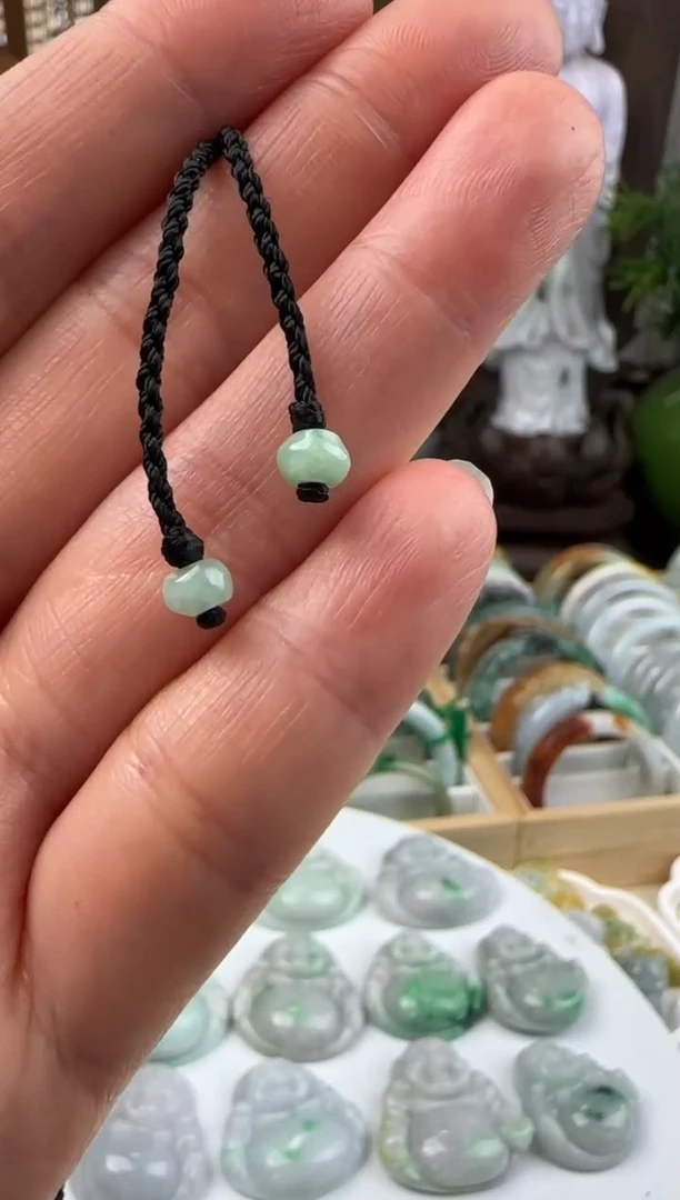 翡翠未镶嵌颈饰吊坠