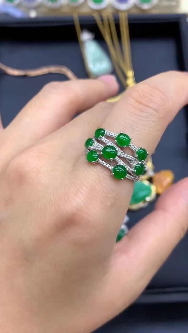 18K金镶嵌戒指翡翠679-中国好珍宝