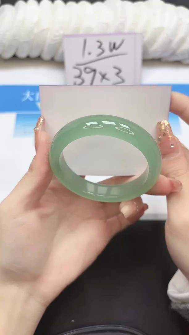 未镶嵌手镯石英质玉129-56