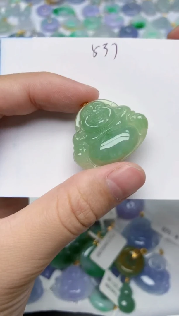 翡翠未镶嵌颈饰天然缅甸A货翡翠