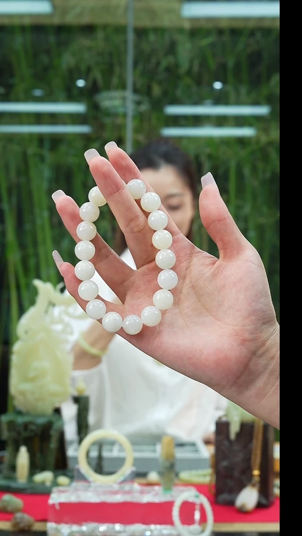 未镶嵌和田玉挂件闪购楼兰三彩青花墨手串约12mm