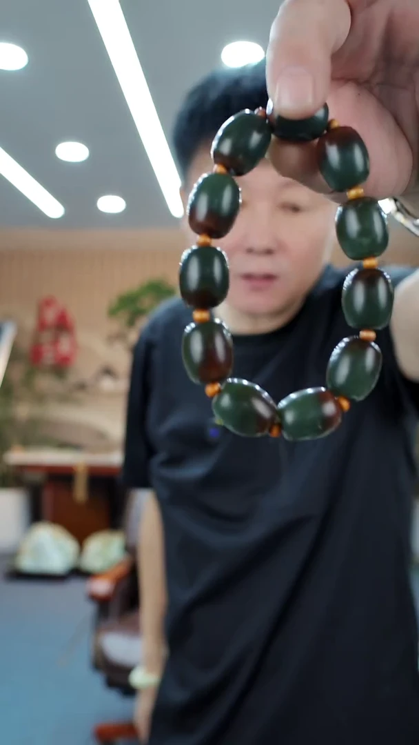 未镶嵌手链透闪石质玉16手串